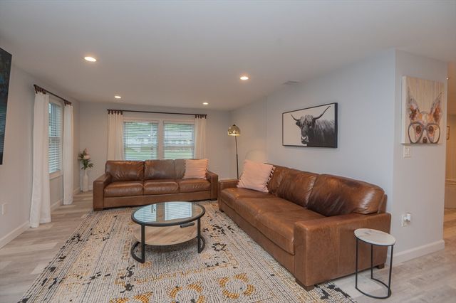 26 N Shetland Rd, Danvers, MA 01923