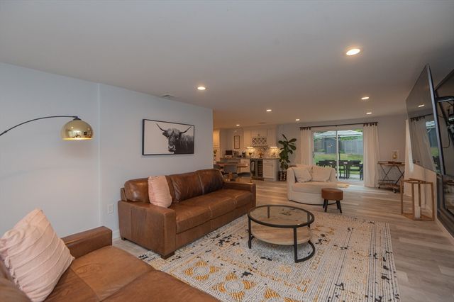 26 N Shetland Rd, Danvers, MA 01923