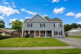 26 N Shetland Rd, Danvers, MA 01923