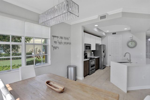 8246 NW 127th Lane 29-c, Parkland, FL 33076