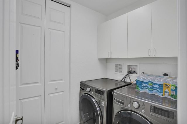 8246 NW 127th Lane 29-c, Parkland, FL 33076