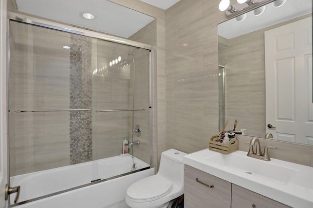 8246 NW 127th Lane 29-c, Parkland, FL 33076
