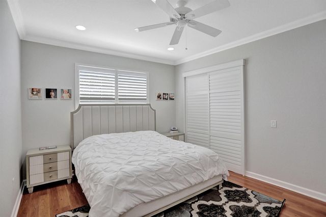 8246 NW 127th Lane 29-c, Parkland, FL 33076