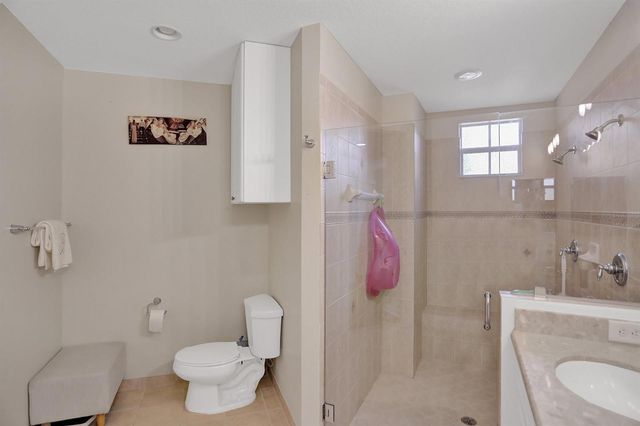 8246 NW 127th Lane 29-c, Parkland, FL 33076