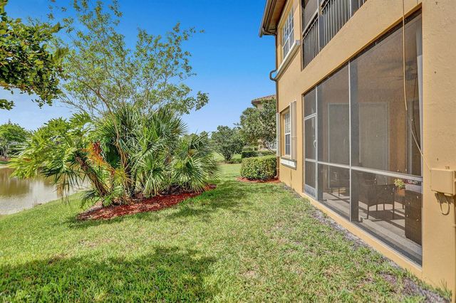 8246 NW 127th Lane 29-c, Parkland, FL 33076