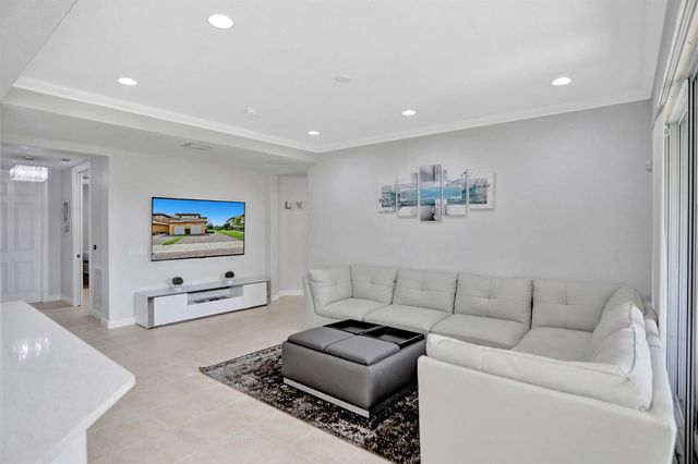8246 NW 127th Lane 29-c, Parkland, FL 33076