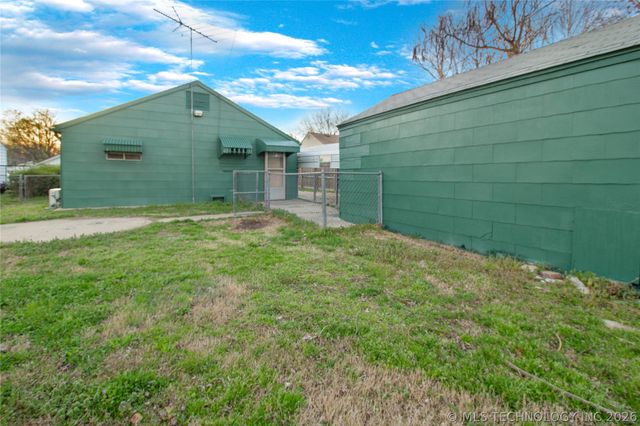 1714 S Armstrong Avenue, Bartlesville, OK 74003