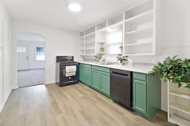 1714 S Armstrong Avenue, Bartlesville, OK 74003