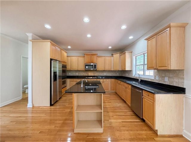 100 James Ridge Drive, Stockbridge, GA 30281