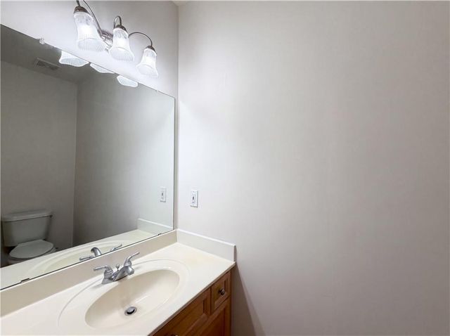 100 James Ridge Drive, Stockbridge, GA 30281