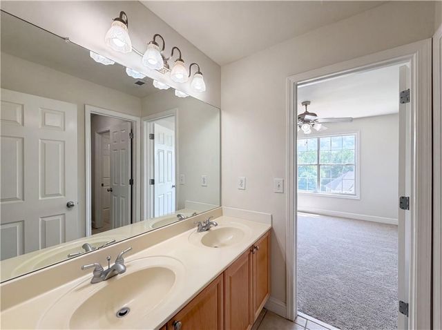 100 James Ridge Drive, Stockbridge, GA 30281