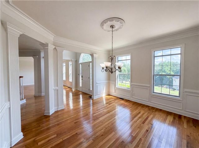 100 James Ridge Drive, Stockbridge, GA 30281