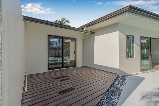 4495 CLEARWATER HARBOR DRIVE S, Largo, FL 33770