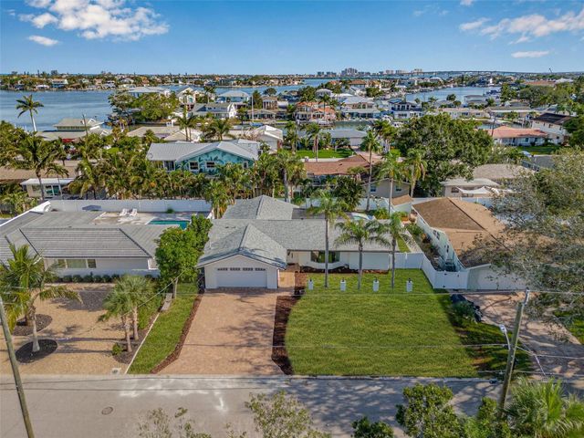 4495 CLEARWATER HARBOR DRIVE S, Largo, FL 33770