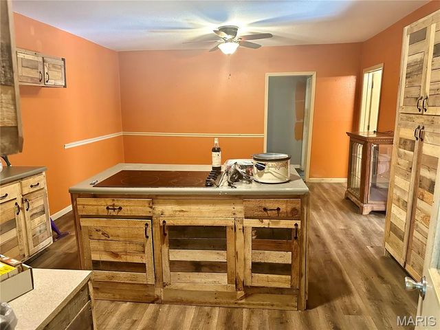 4903 Columbia Street, Alton, IL 62002