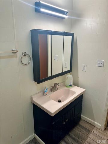 4903 Columbia Street, Alton, IL 62002