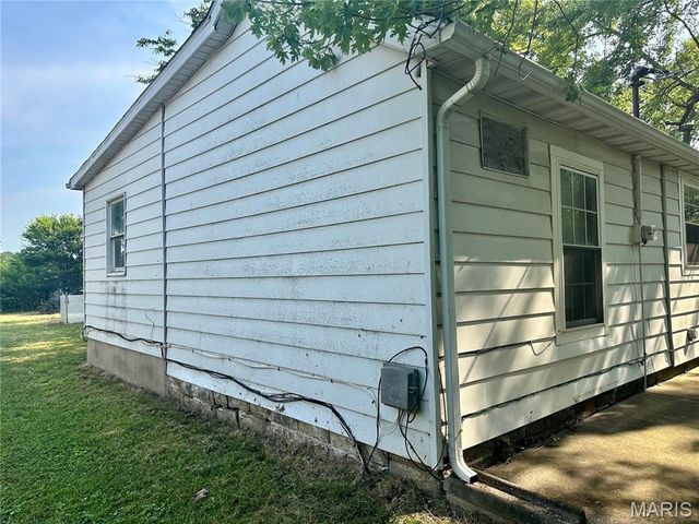 4903 Columbia Street, Alton, IL 62002