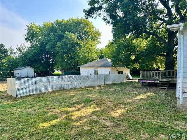 4903 Columbia Street, Alton, IL 62002