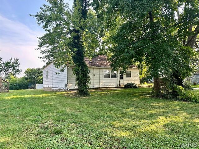 4903 Columbia Street, Alton, IL 62002