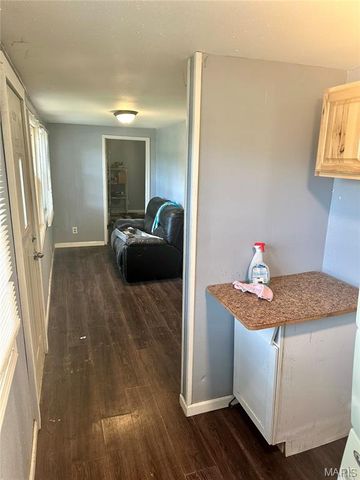 4903 Columbia Street, Alton, IL 62002