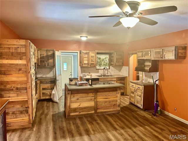 4903 Columbia Street, Alton, IL 62002