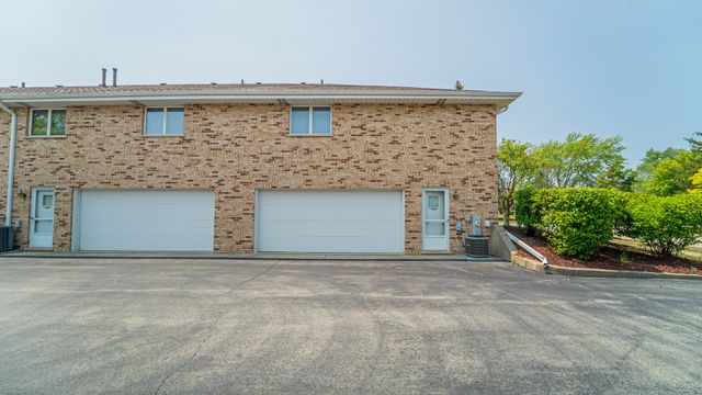 15305 S 73rd Avenue 05, Orland Park, IL 60462