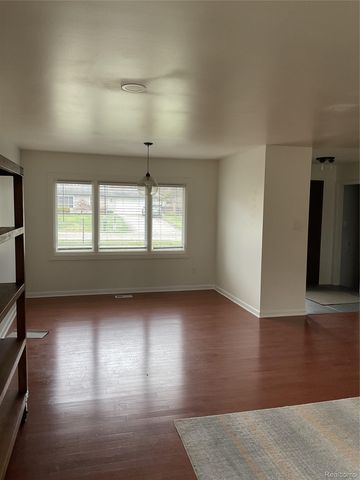 7070 Riverstone Road, West Bloomfield Charter Township, MI 48322