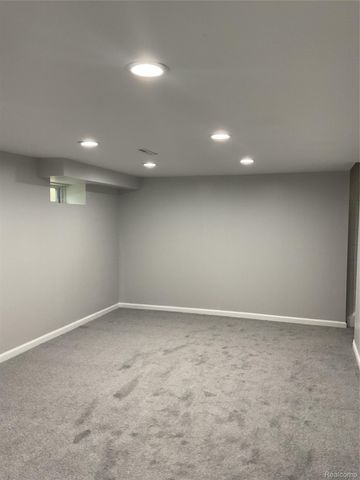 7070 Riverstone Road, West Bloomfield Charter Township, MI 48322