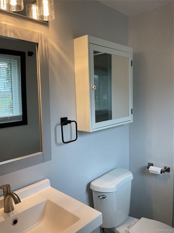 7070 Riverstone Road, West Bloomfield Charter Township, MI 48322