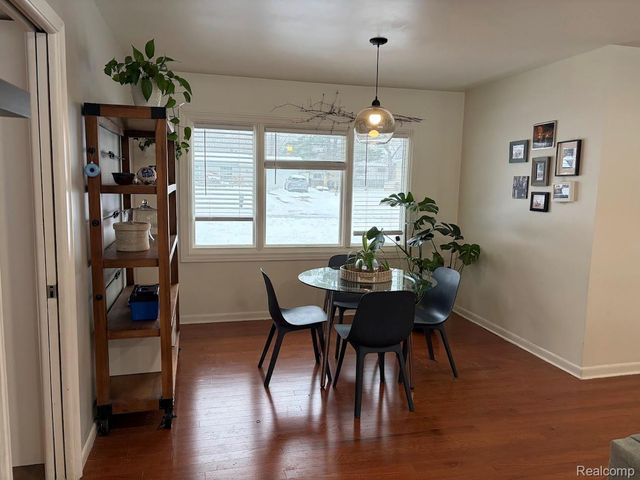 7070 Riverstone Road, West Bloomfield Charter Township, MI 48322