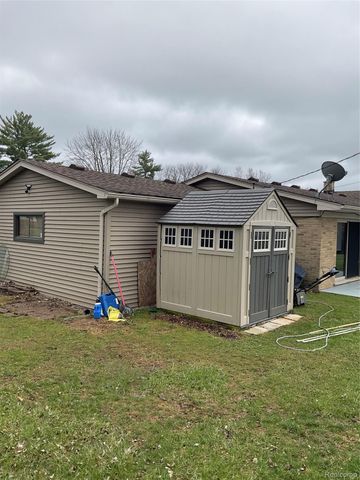 7070 Riverstone Road, West Bloomfield Charter Township, MI 48322