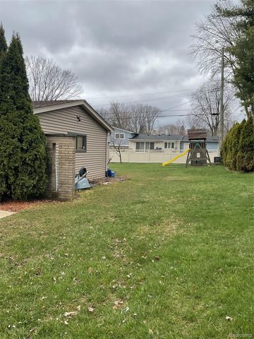 7070 Riverstone Road, West Bloomfield Charter Township, MI 48322