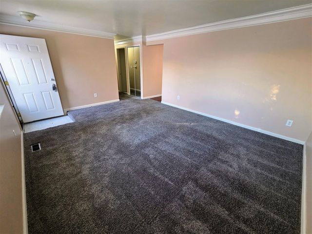 15700 Oakbrook Street, Romulus, MI 48174