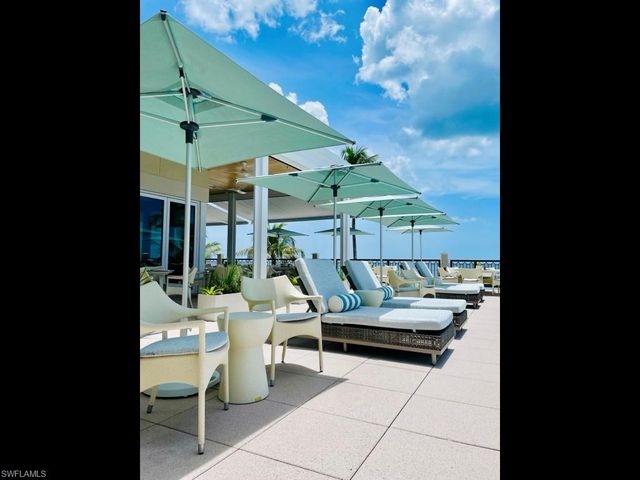 28511 Calabria CT 202, Naples, FL 34110