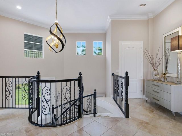 28511 Calabria CT 202, Naples, FL 34110