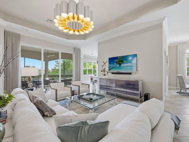 28511 Calabria CT 202, Naples, FL 34110