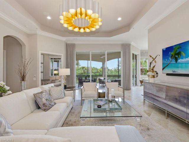 28511 Calabria CT 202, Naples, FL 34110