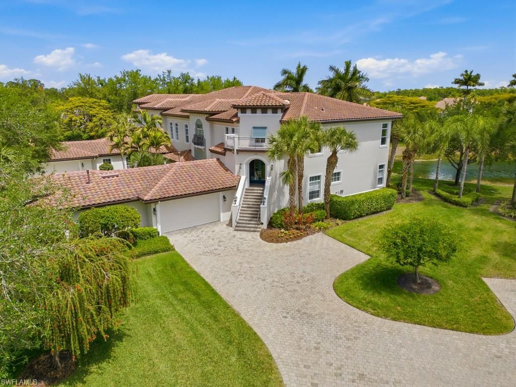 28511 Calabria CT 202, Naples, FL 34110