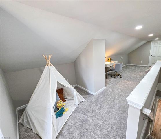 450 Kemp LN, Chesapeake, VA 23325