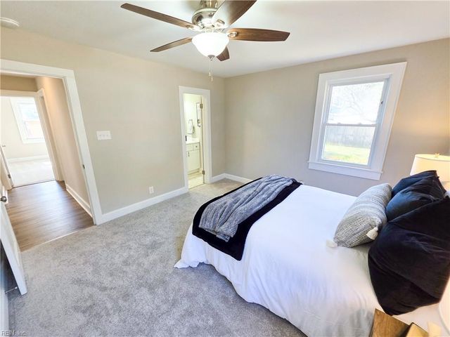 450 Kemp LN, Chesapeake, VA 23325