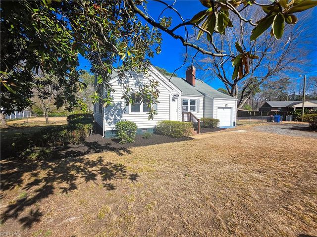 450 Kemp LN, Chesapeake, VA 23325