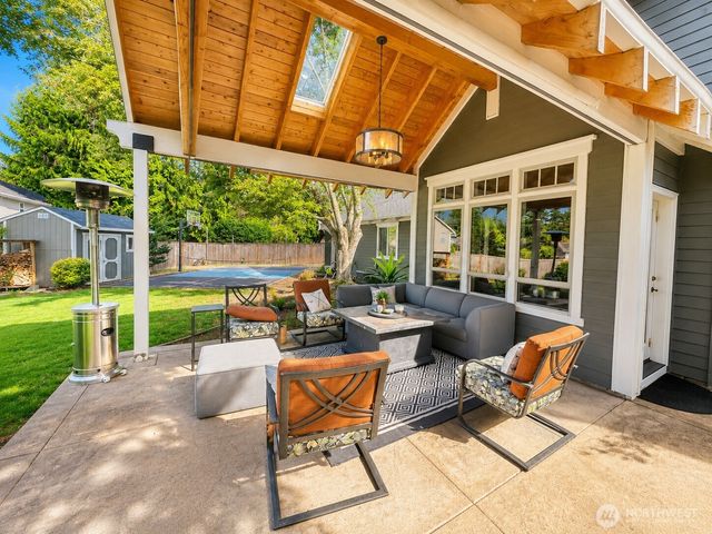 2217 Nut Tree Loop SE, Olympia, WA 98501