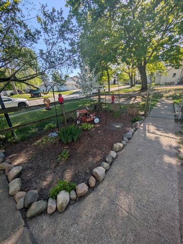 301 N Smith Street, Greenville, MI 48838