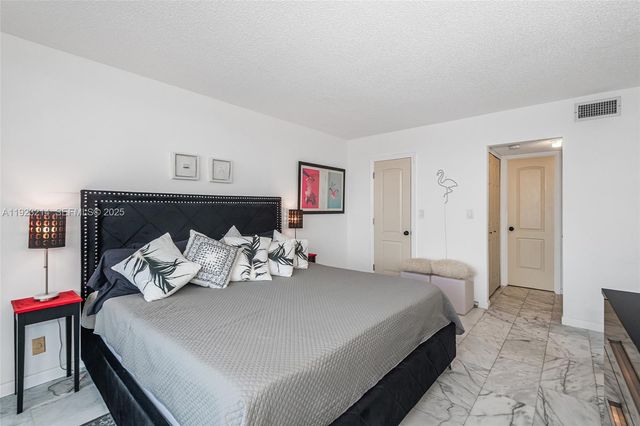 401 NE 14th Ave 705, Hallandale Beach, FL 33009