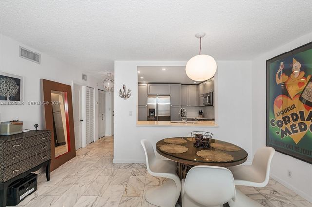 401 NE 14th Ave 705, Hallandale Beach, FL 33009