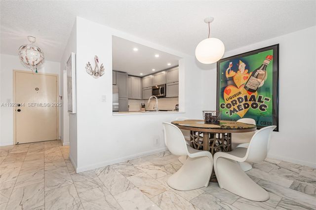 401 NE 14th Ave 705, Hallandale Beach, FL 33009