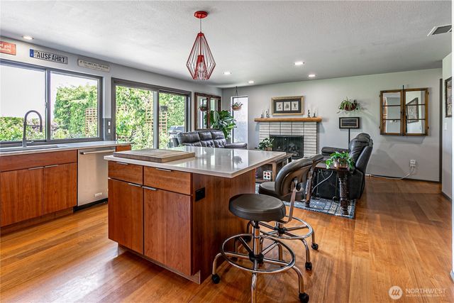29902 2nd Place SW, Federal Way, WA 98023