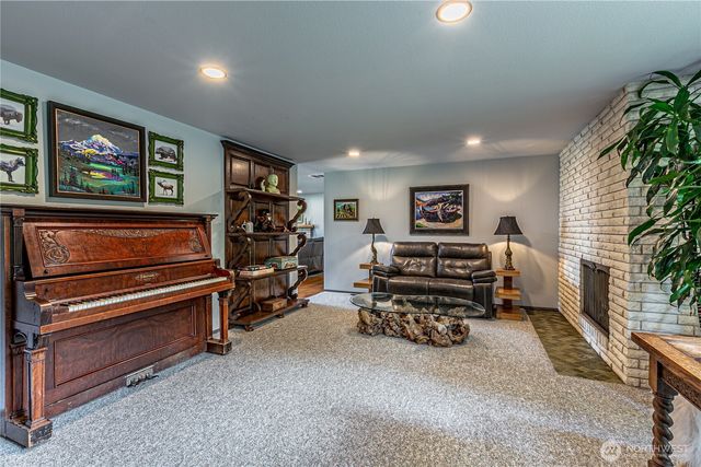 29902 2nd Place SW, Federal Way, WA 98023