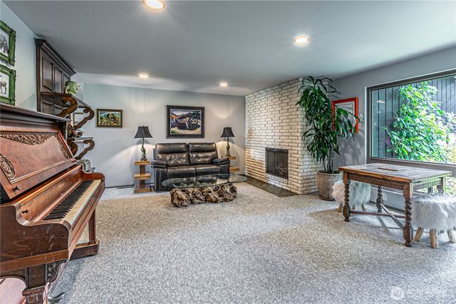 29902 2nd Place SW, Federal Way, WA 98023
