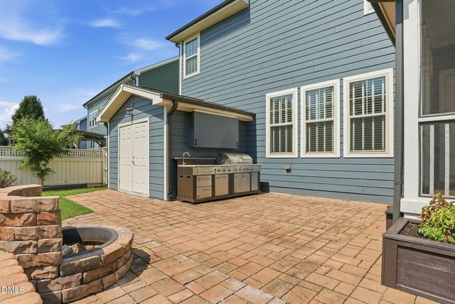100 Climbing Tree Trail, Holly Springs, NC 27540